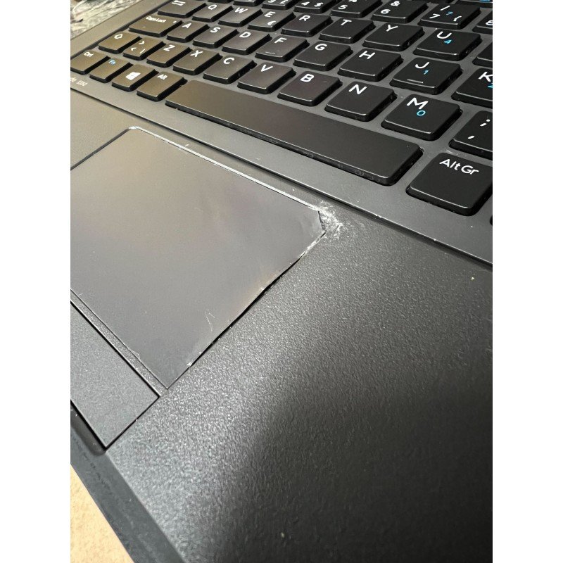 Laptop 13" beg - Dell Latitude 3350 13-tums Intel 8GB 128SSD W10P (beg med sliten mousepad)