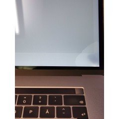 Begagnad MacBook Pro - MacBook Pro 15-tum 2018 i7 16GB 512SSD Space Gray (beg märke lock och skärm*)