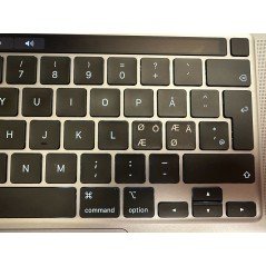 MacBook Air 13-tum 2020 M1 8GB 256GB SSD Space Grey (beg med små märken skärm & smått glansiga tangenter)