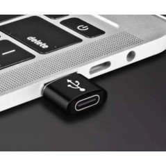 USB 2.0 to USB-C Adapter för att ansluta enheter med USB-C till dator