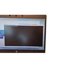 Used laptop 14" - HP EliteBook 840 G5 14" Full HD i7 8GB 256GB SSD Sure View Win 11 Pro (beg med mörka fläckar på skärmen - se bilder)