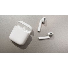 AirPods (2019) (2nd Generation) med laddningsetui (NY)